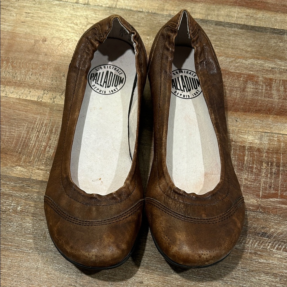 Palladium Women's Distressed Brown Ballet Flats - Picture 4 of 4